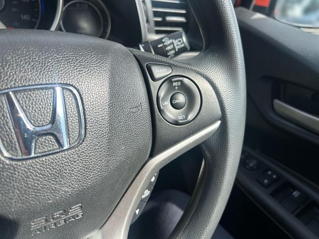 Honda Jazz Photo 538c8fcc-a5b8-47bf-830c-a8e06ea63551.jpg