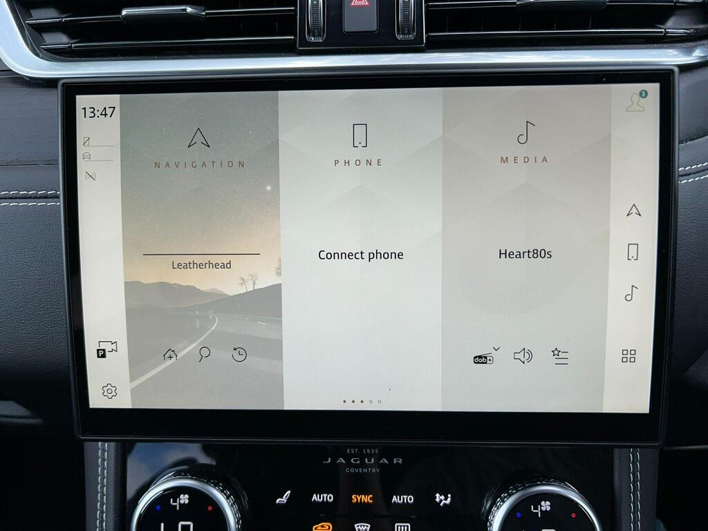 2023 Jaguar F-Pace thumbnail 24
