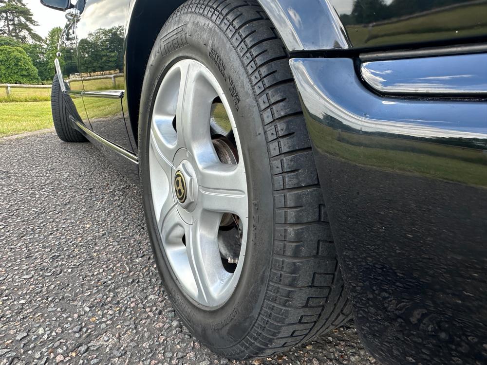 Used Bentley ARNAGE 6.8 Y211CLA 33