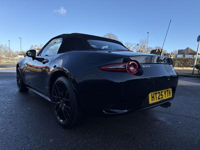 Mazda MX-5 Photo 9