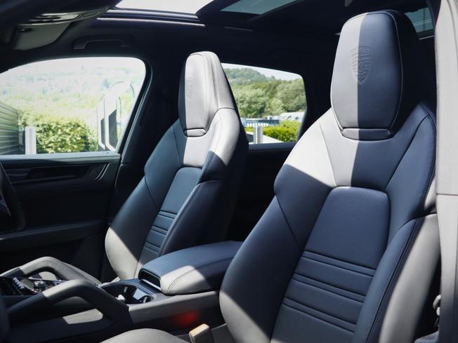 PORSCHE Cayenne Photo 27