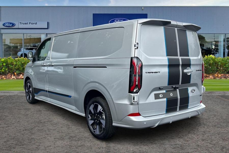 Ford TRANSIT CUSTOM Photo 53a6b996-c0c6-4e9c-89f5-401bcc3357b2.jpg