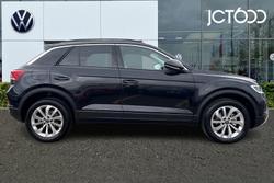 Volkswagen T-Roc Photo 4