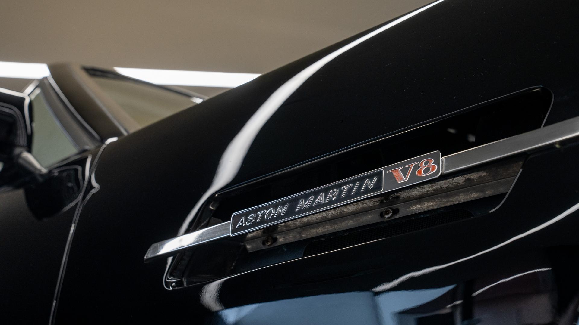 Aston Martin V8 Photo 53ba412b-211b-4fee-993b-cc570a97e66e.jpg