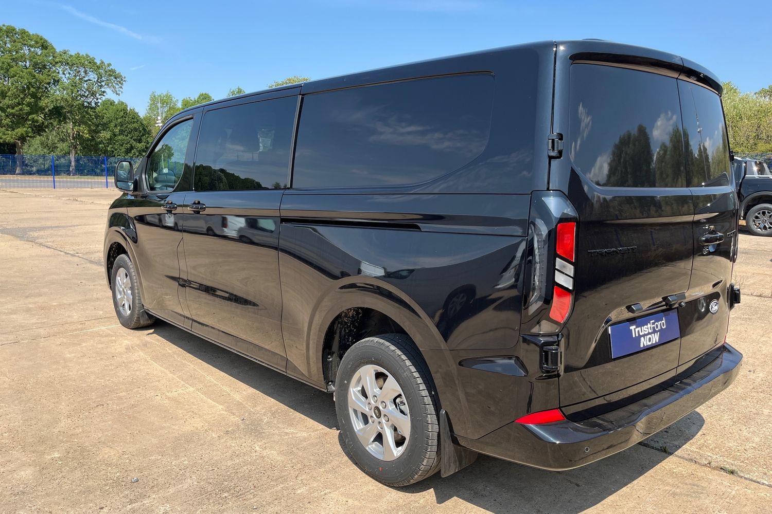 Ford TRANSIT CUSTOM Photo 23