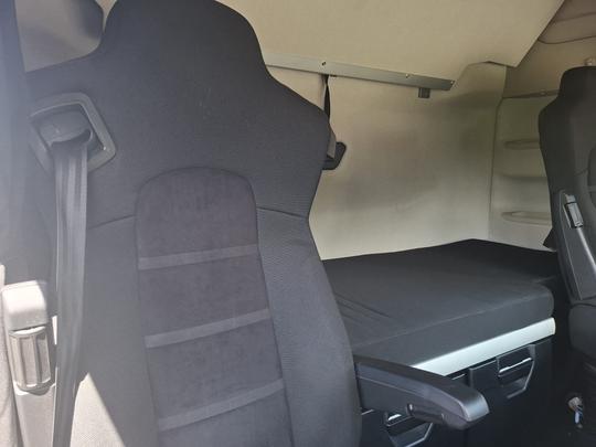 Iveco S-WAY 530hp Photo