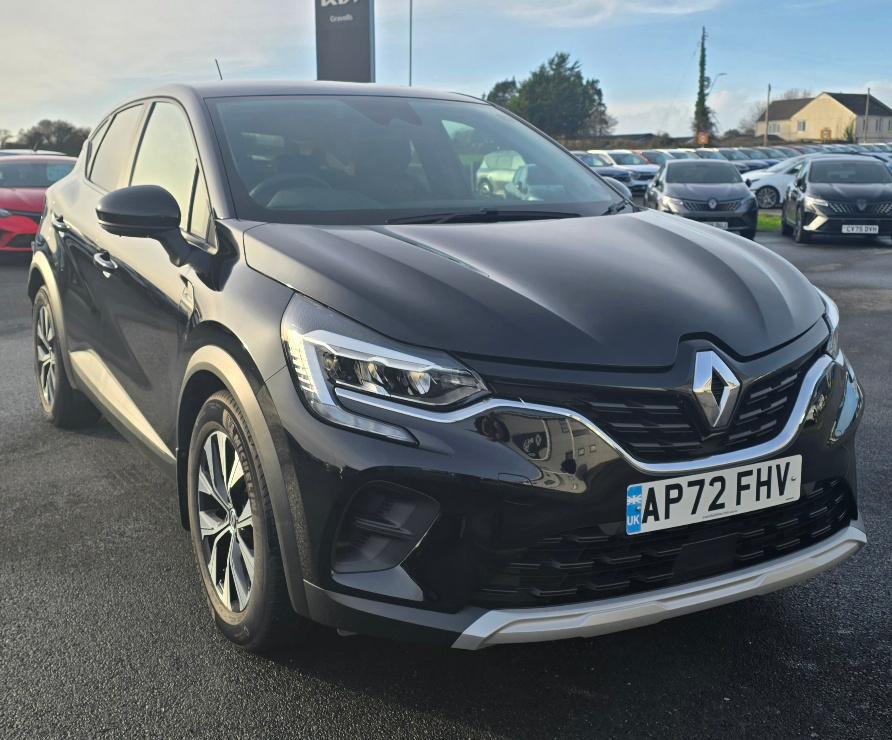2023 Renault Captur thumbnail 2