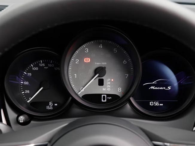 PORSCHE Macan Photo 20