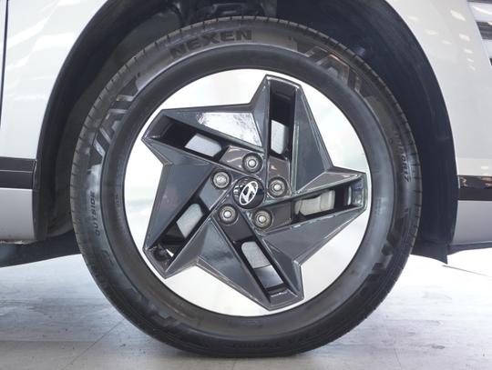 Hyundai KONA Photo 53f76d2a-fd00-4de0-95c3-7515c5ab7251.jpg