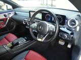 Mercedes-Benz CLA Photo 16