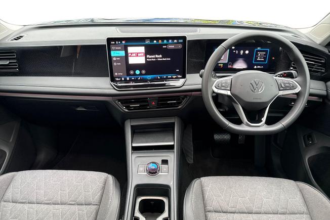 VOLKSWAGEN Tiguan Photo 12