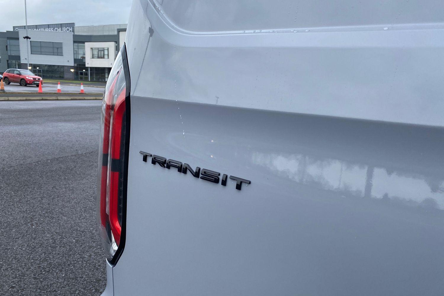 Ford E-TRANSIT CUSTOM Photo 27