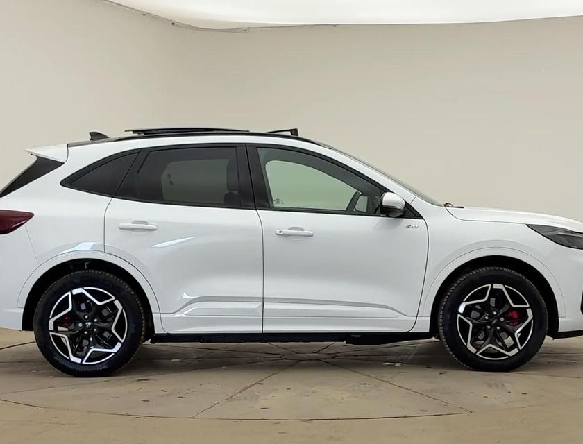 Ford Kuga Photo 54287275-1934-4a80-9f71-361272eb7f2b.jpg