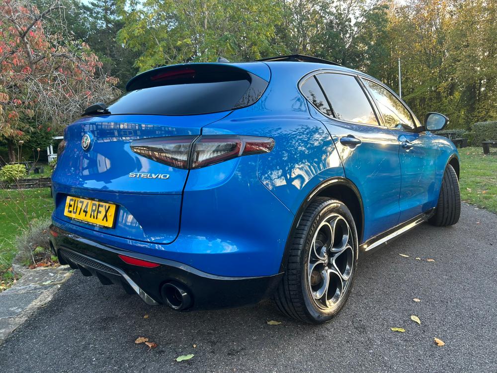 Used Alfa Romeo Stelvio EU74RFX 8
