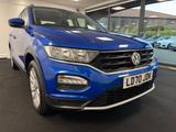 Volkswagen T-Roc Photo 3