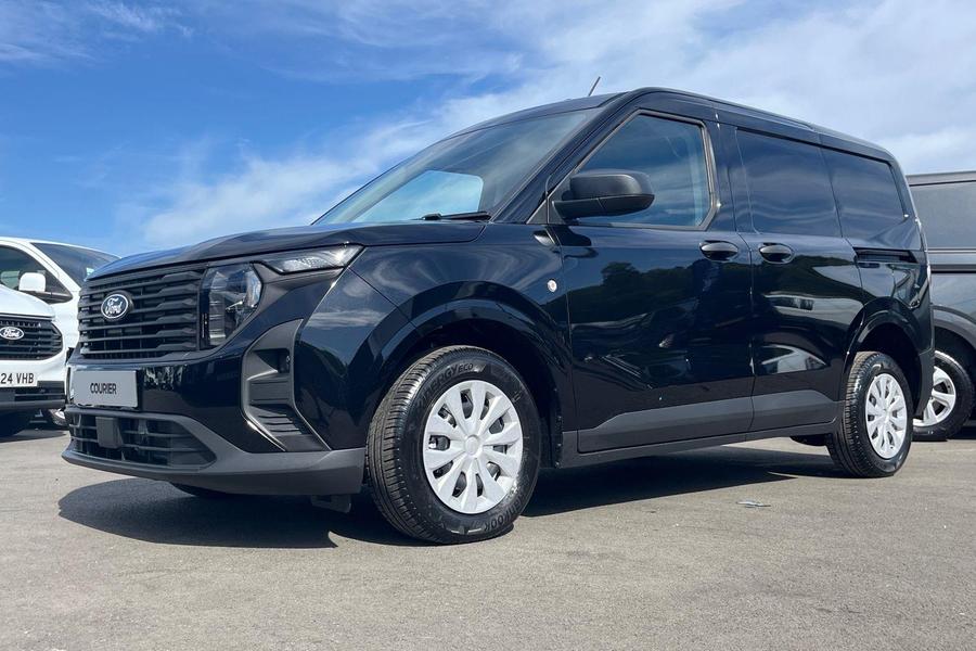Ford TRANSIT COURIER Photo 5447c98d-4f43-4faf-a795-b8b4bef395c3.jpg