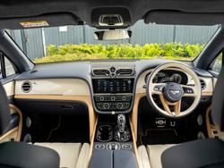 BENTLEY Bentayga  Photo 4