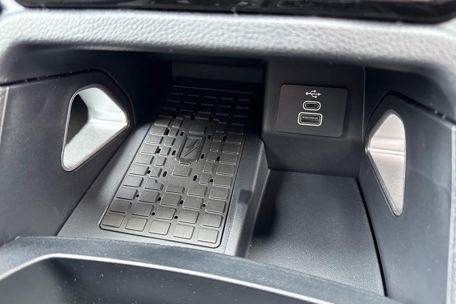 Ford RANGER Photo 545f5fb6-a89a-47d7-86c6-0c5a3b159b39.jpg