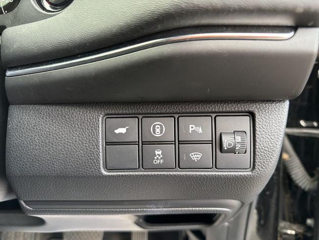 Honda HR-V Photo 546376db-f0f7-4ddb-9934-3ee315437e4c.jpg