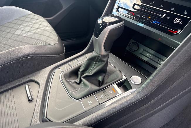 VOLKSWAGEN Tiguan Photo 36