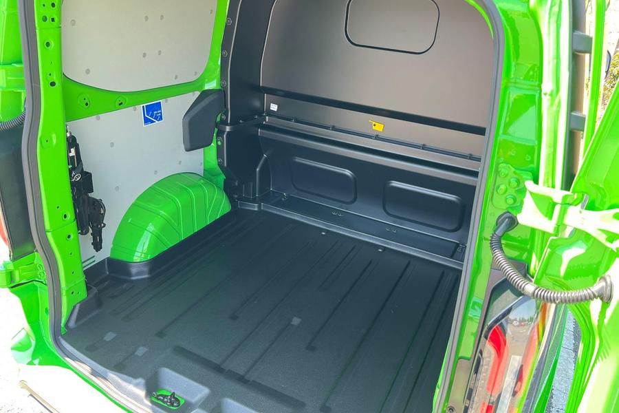 Ford TRANSIT CUSTOM Photo 546960ca-0fd2-4746-98a0-bb26bc0a73da.jpg