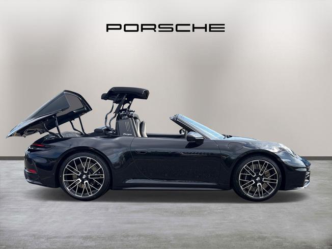 PORSCHE 911 Photo 15