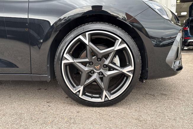 CUPRA Leon Photo 5