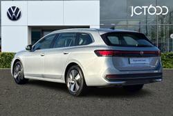 VOLKSWAGEN Passat Photo 3