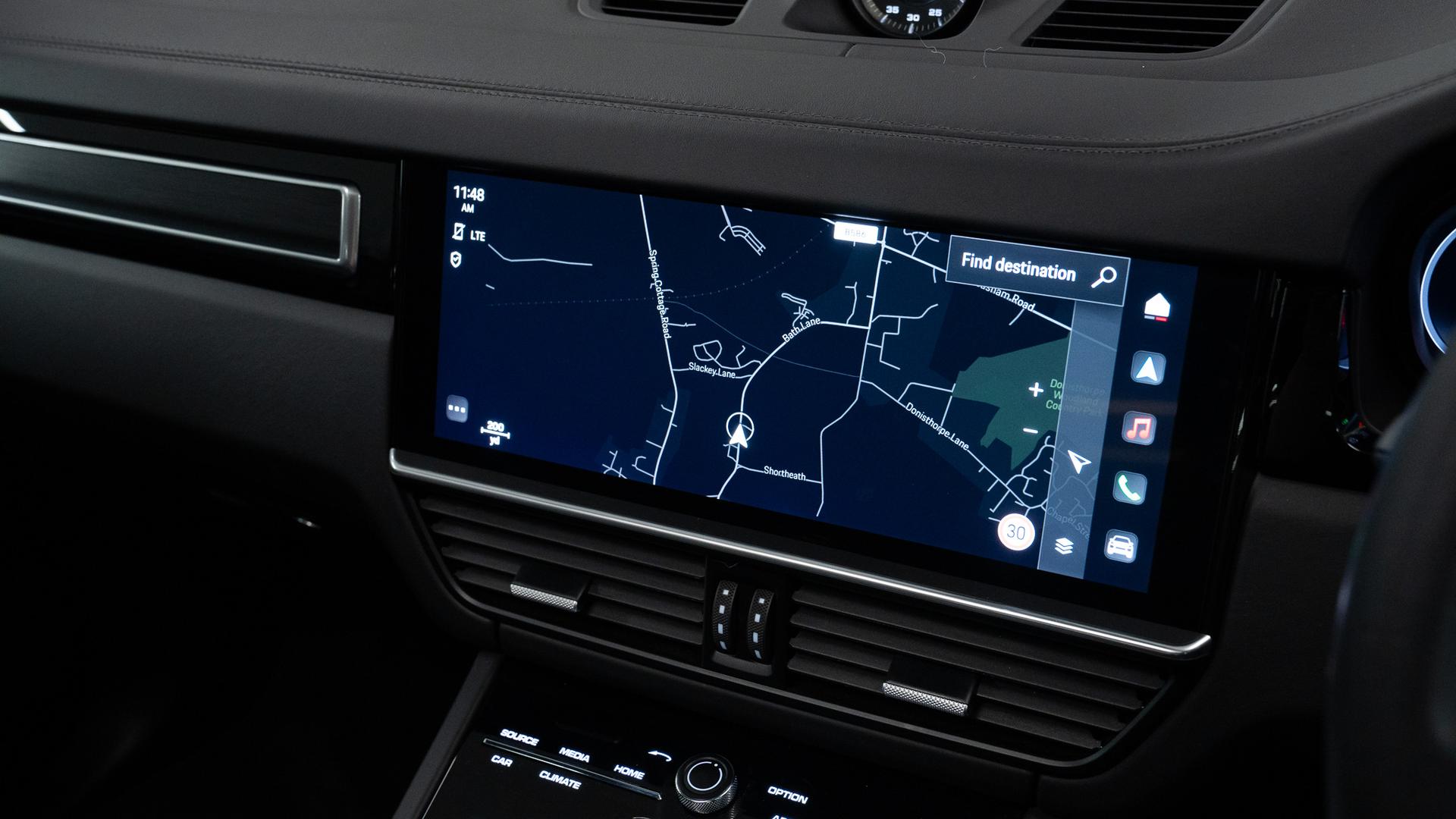Porsche Cayenne Photo 54912ec8-134a-4cff-a93b-bde27b9178b0.jpg