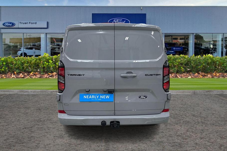 Used Ford TRANSIT CUSTOM LL75RVA 12
