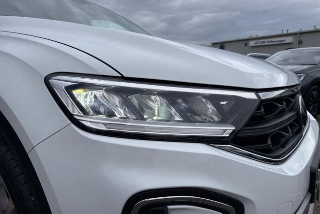 VOLKSWAGEN T-Roc Photo 12