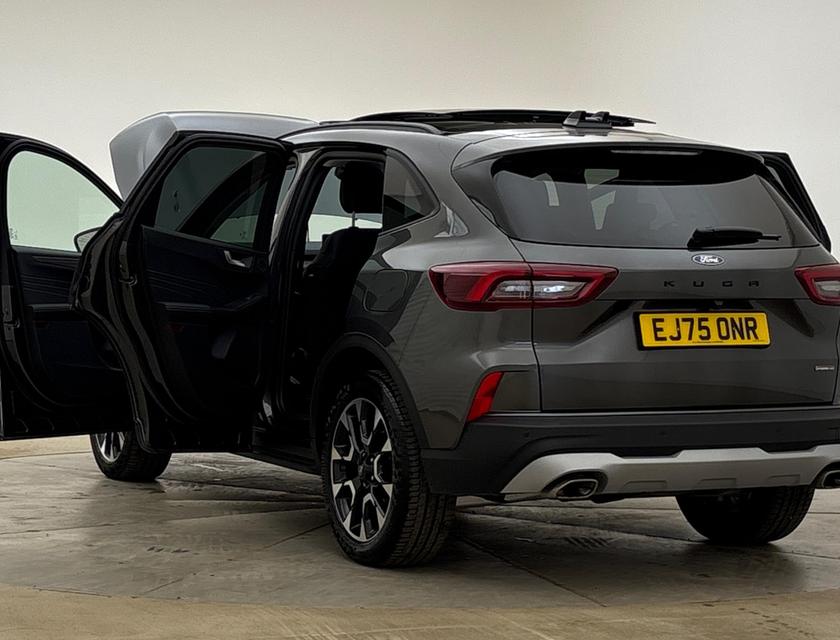 Ford Kuga Photo 54b9ad8e-b2cb-497b-b465-ec8f7fda87d5.jpg