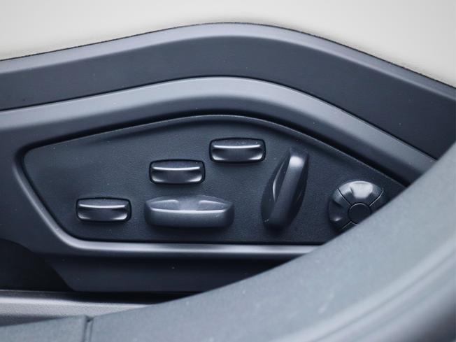 PORSCHE Panamera Photo 23
