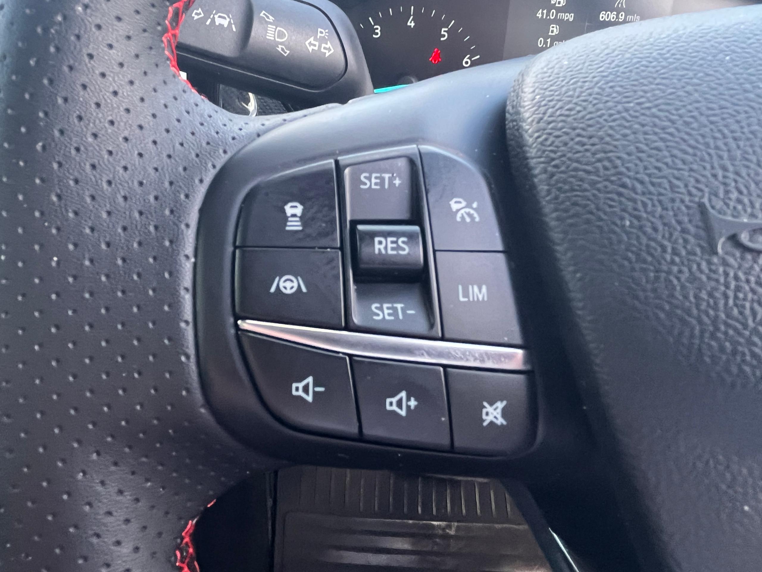 Used Ford FOCUS EJ25WPN 31