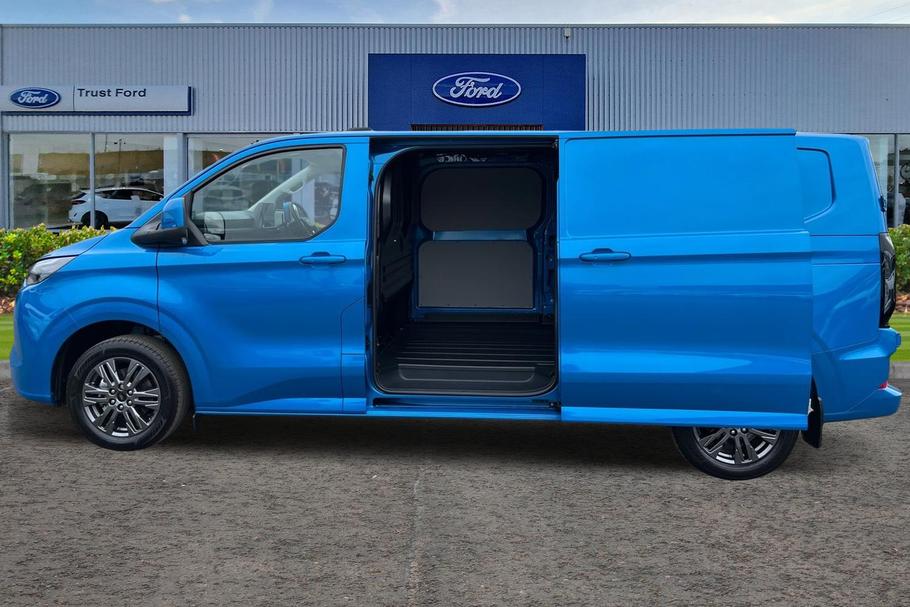 Used Ford TRANSIT CUSTOM CUSTOMPHEV05 6