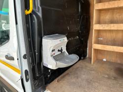 Ford Transit Photo 13