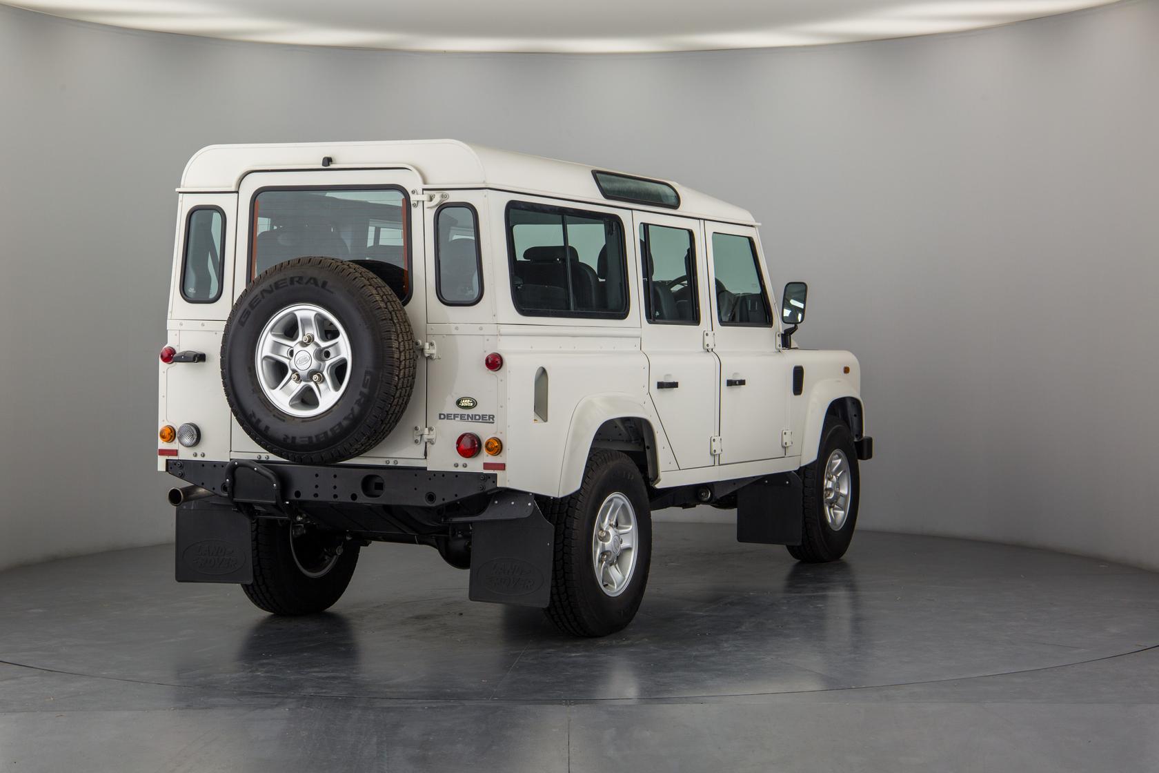 Used Land Rover Defender 110 LN58KRF 5