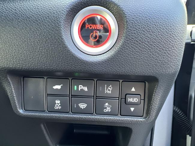 Honda CR-V Photo 551468d9-d31c-4c25-9d5f-7b826ab59c83.jpg