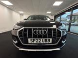 Audi Q3 Photo 1