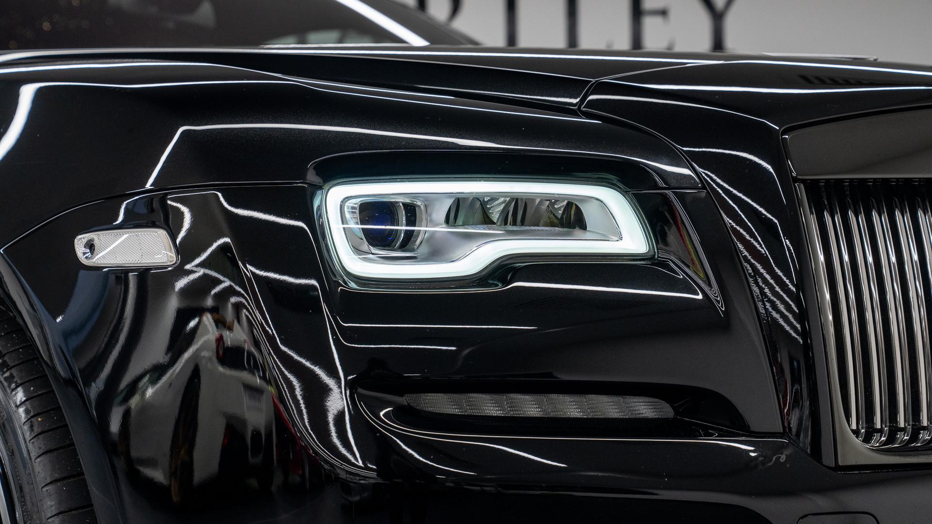Rolls-Royce Wraith Photo 552ed2e8-b4c4-4f76-983c-0f205b0cf638.jpg