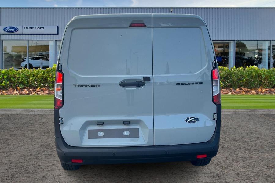 Ford TRANSIT COURIER Photo 55314976-e5b4-467a-8132-5f02f6abc89b.jpg