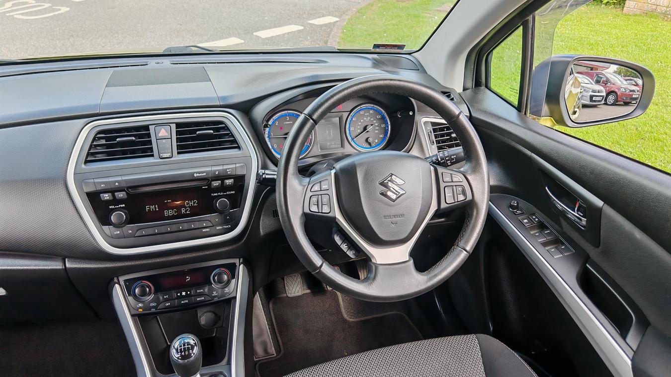 Used Suzuki SX4 S-Cross WD64ECT 26