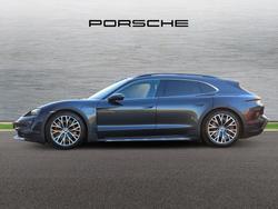 PORSCHE Taycan Photo 5