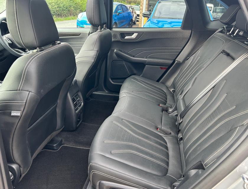 Ford Kuga Photo 55407cce-ff04-4cbf-86b7-82245d13d9c0.jpg
