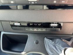 Mercedes-Benz Sprinter Photo 8