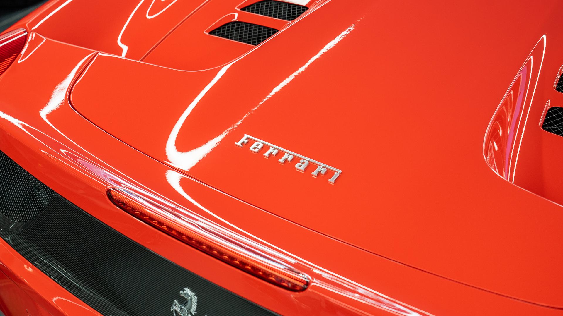 Ferrari 458 Photo 554baa33-e5e2-46af-a4e6-10514c376762.jpg