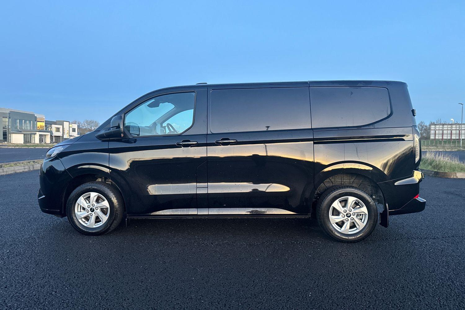 Ford TRANSIT CUSTOM Photo 40