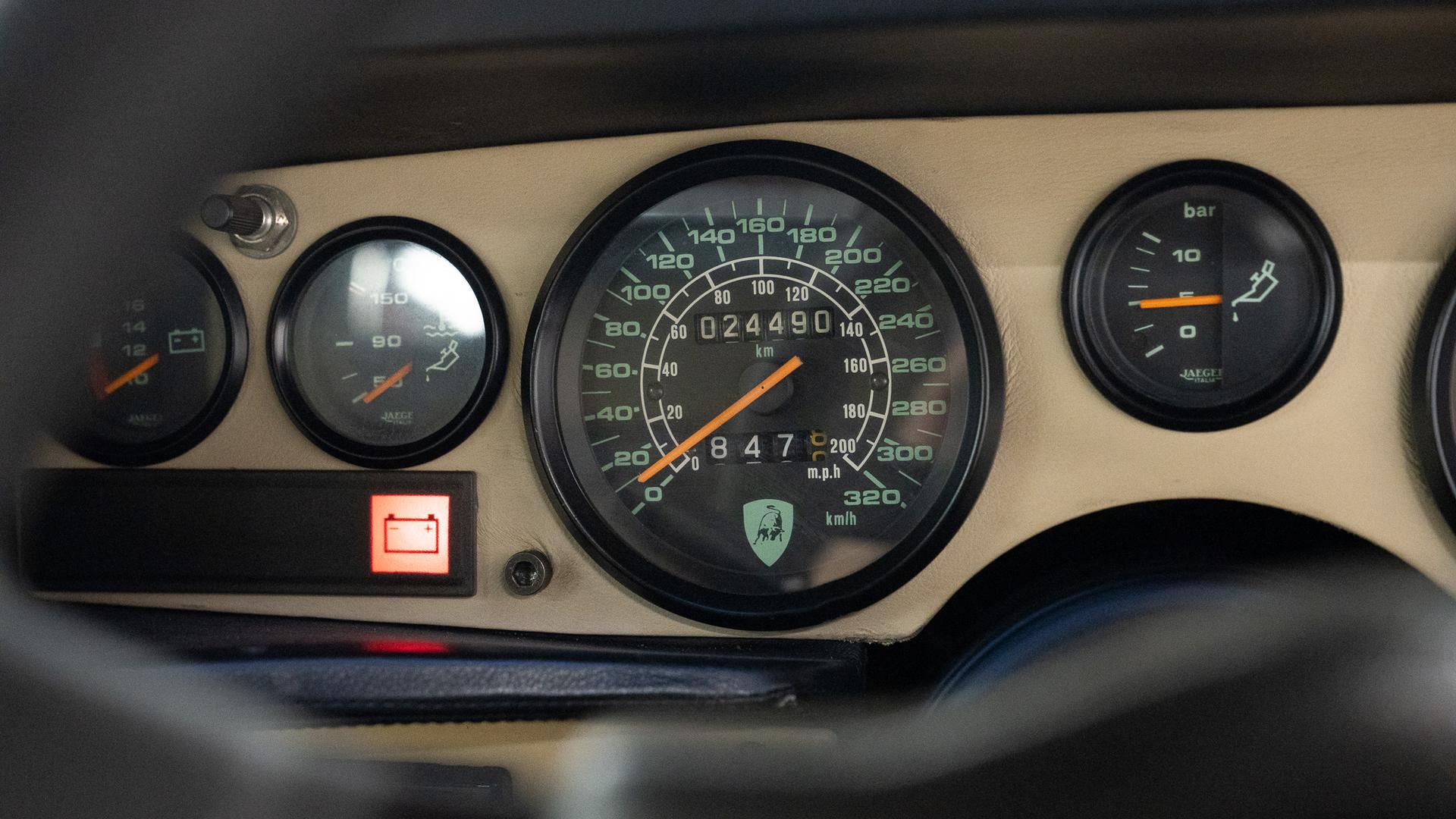 LAMBORGHINI Countach Photo 555032d0-54cd-4ac9-b72b-21fa402126f7.jpg