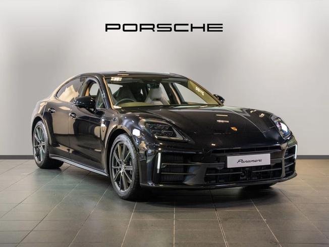 PORSCHE Panamera Photo 1