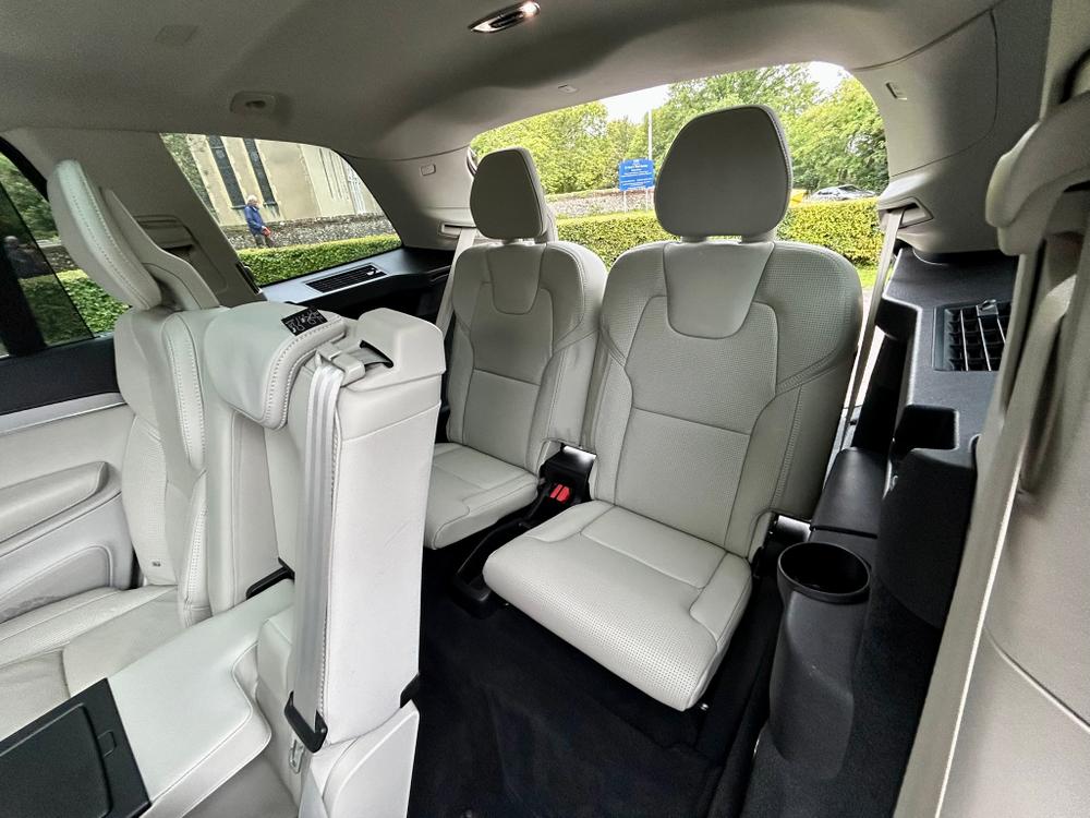 Used Volvo XC90 YG69MEP 37
